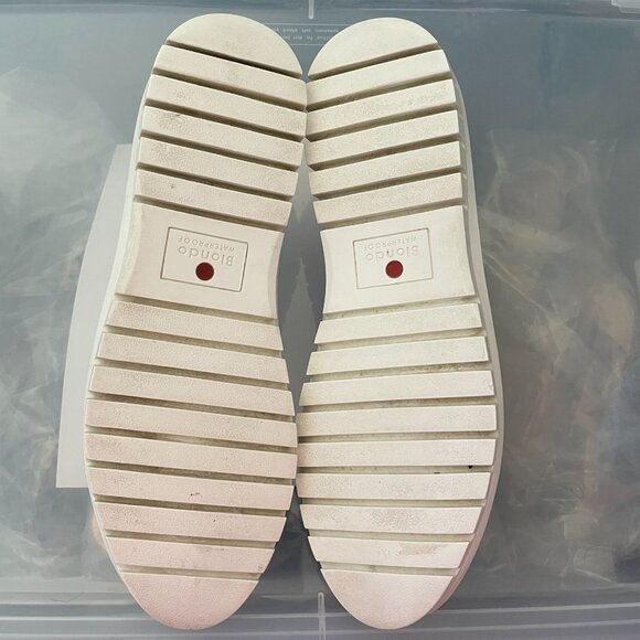 Blondo Waterproof Knit Slip-on Sneaker - Picture 7 of 9